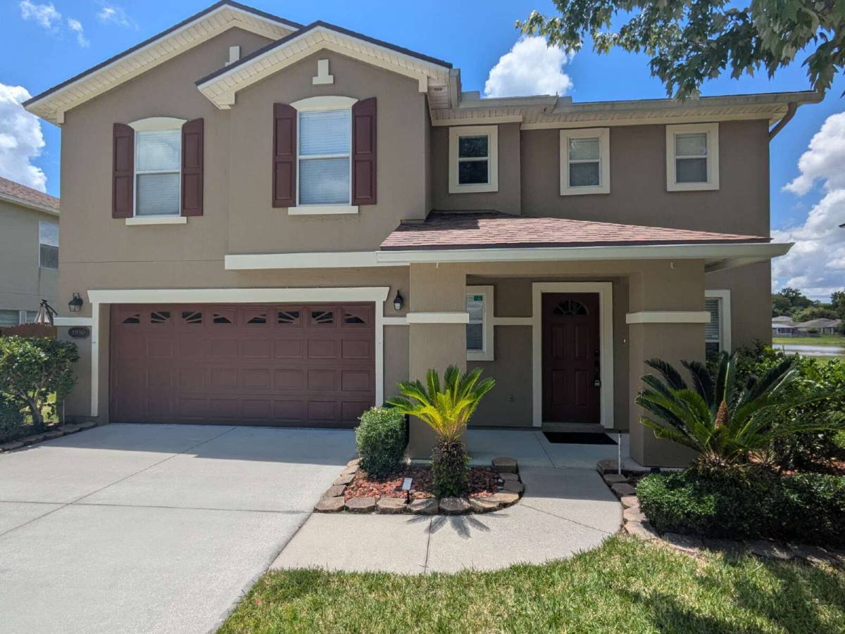 House for rent at 1950 Tomahawk Dr, Middleburg, FL 32068