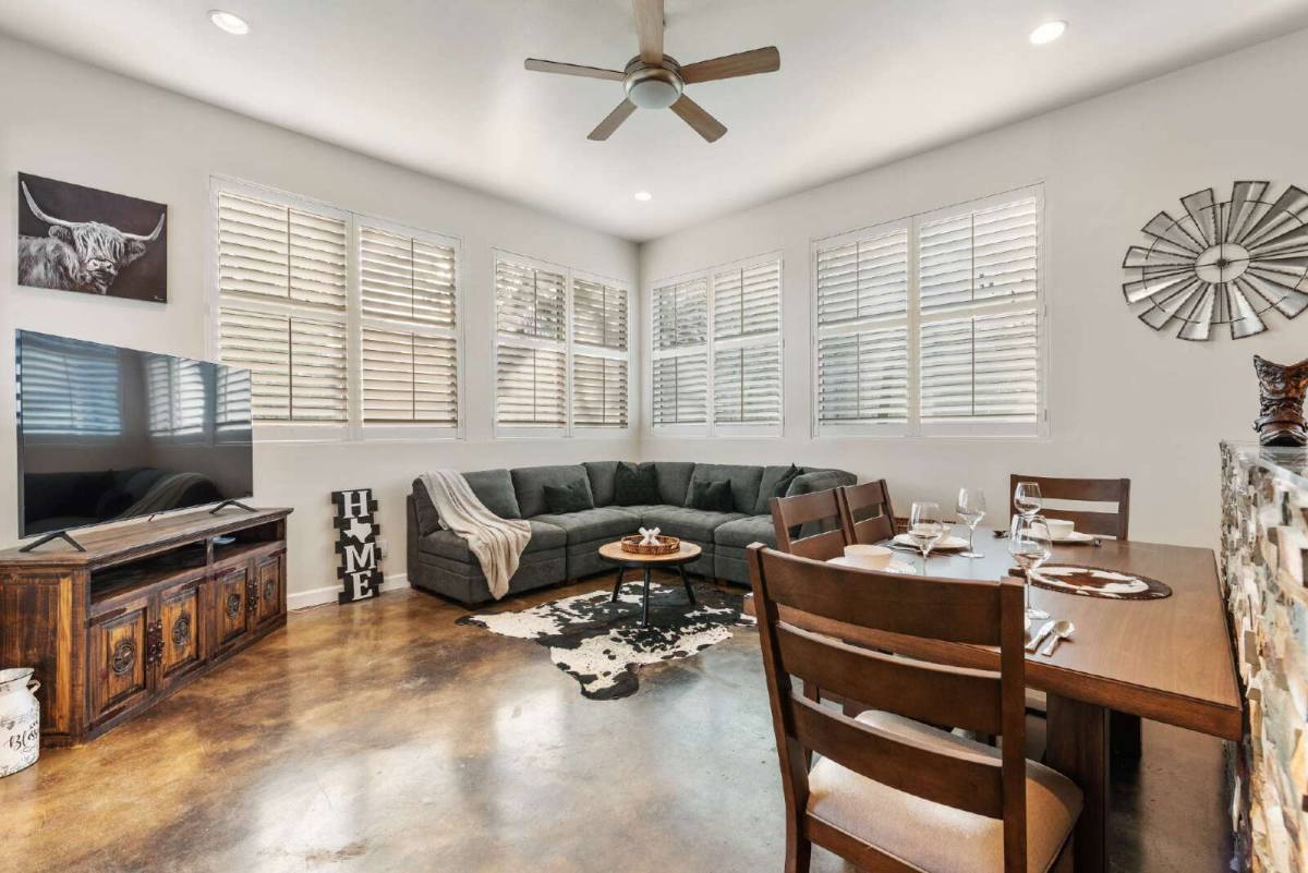 Condo for rent at 2612 Carnarvon Lane #B, Austin, TX 78704