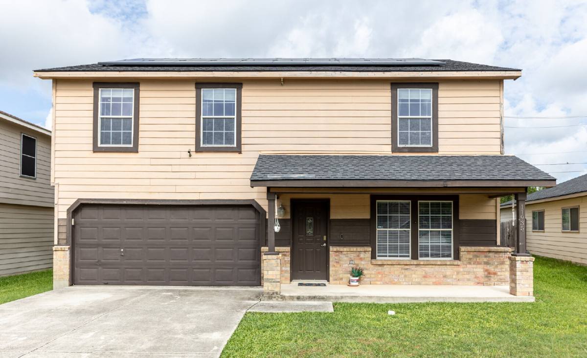 House for rent at 11935 Ranchwell Cove, San Antonio, TX 78249