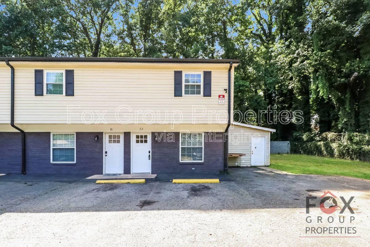 Apartment for rent at 300 Holly Circle #3, Mount Holly, NC 28120
