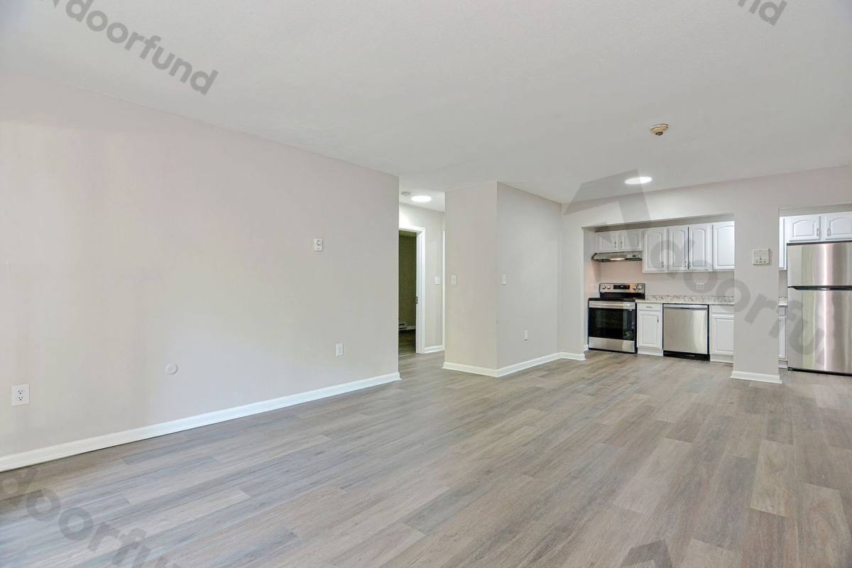 Apartment for rent at 208 Columbus St #6, Fitchburg, MA 01420