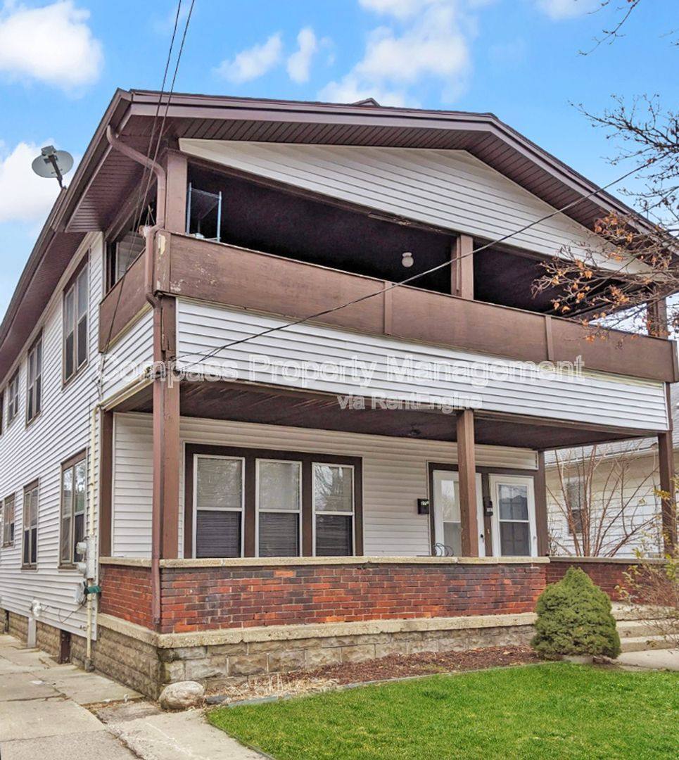 Apartment for rent at 705 Knapp St NE, Grand Rapids, MI 49505