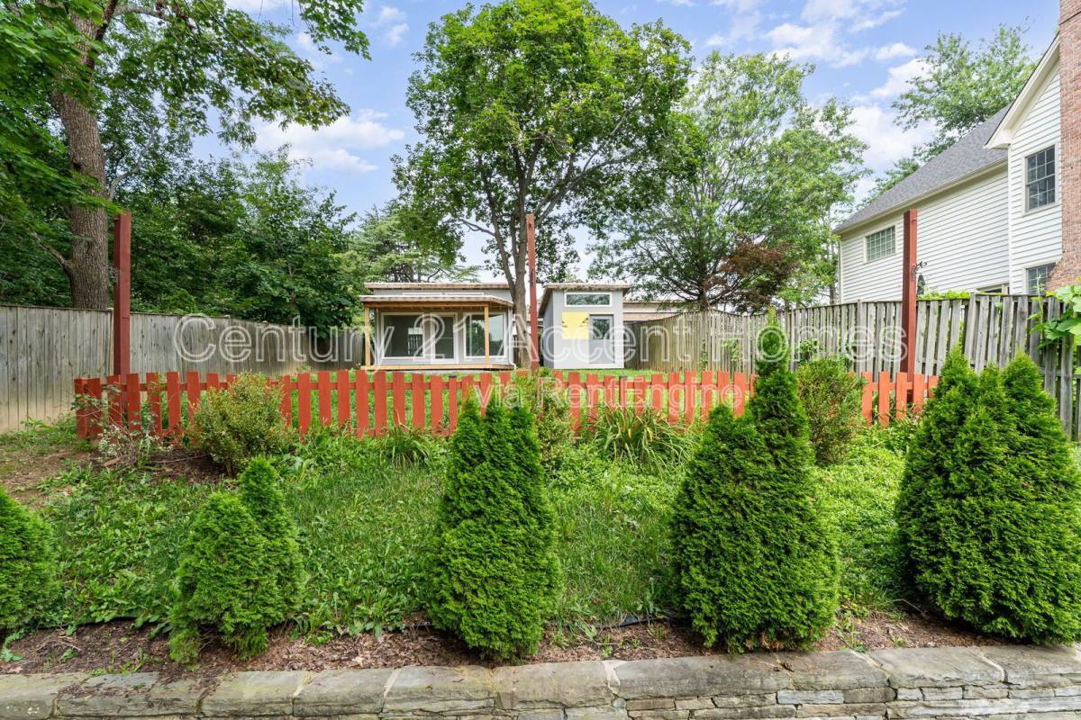 House for rent at 4000 Roberts Rd, Fairfax, VA 22032