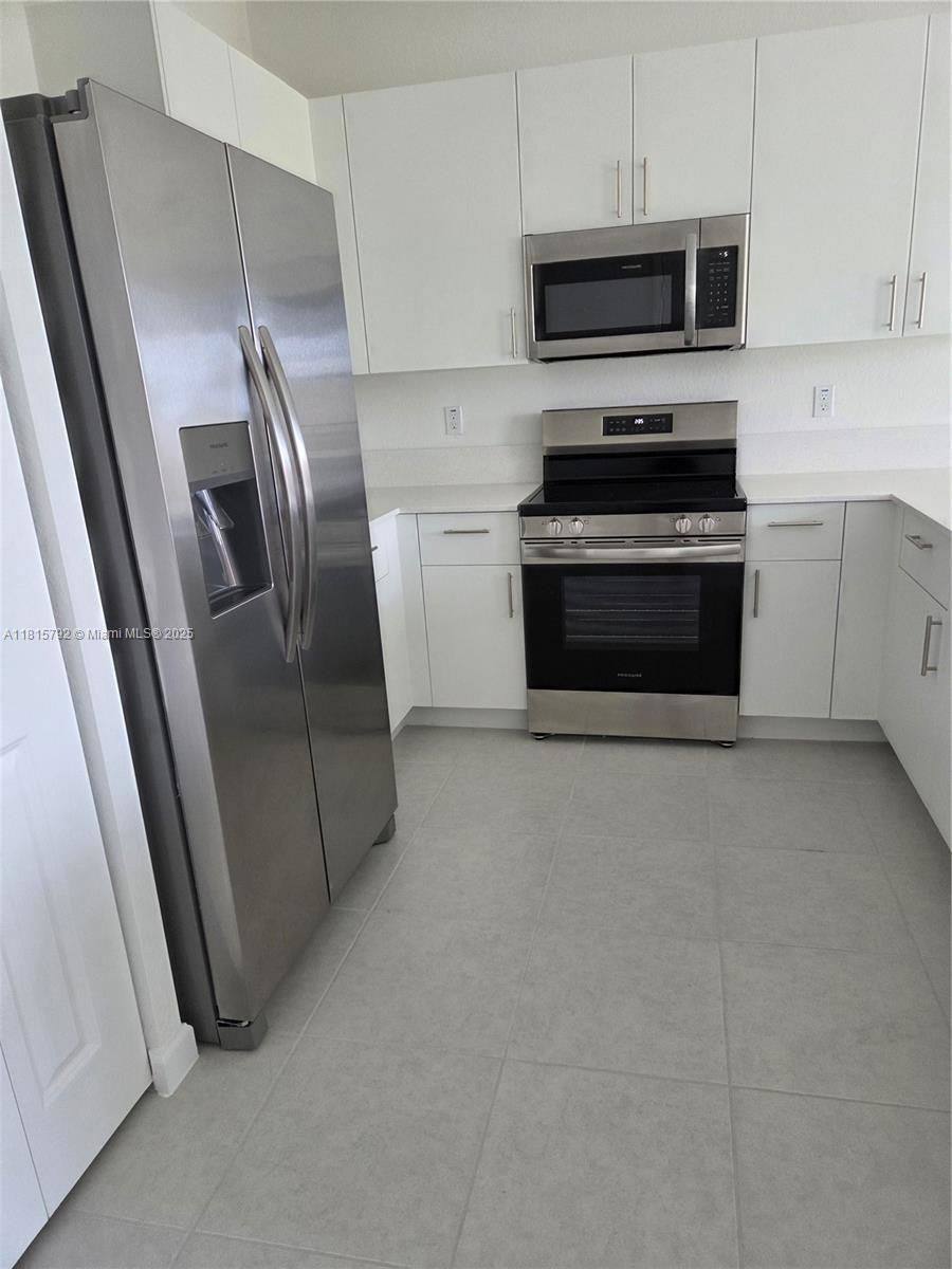 Townhouse for rent at 17927 SW 358th St, Homestead, FL 33034