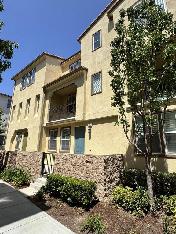 Townhouse for rent at 6354 Aquila Way, Mira Loma, CA 91752