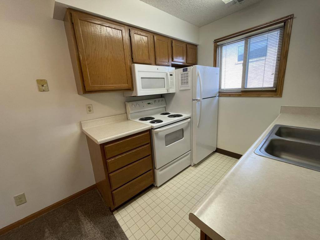 Apartment for rent at 1027 H St #8, Lincoln, NE 68508