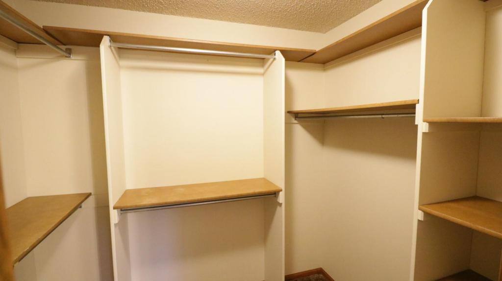 Apartment for rent at 1027 H St #11, Lincoln, NE 68508