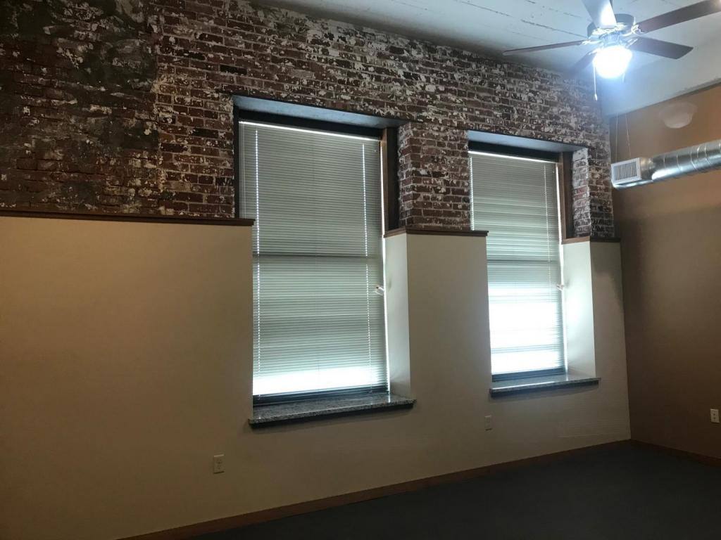 Apartment for rent at 101 N Kansas Ave #301, Topeka, KS 66603
