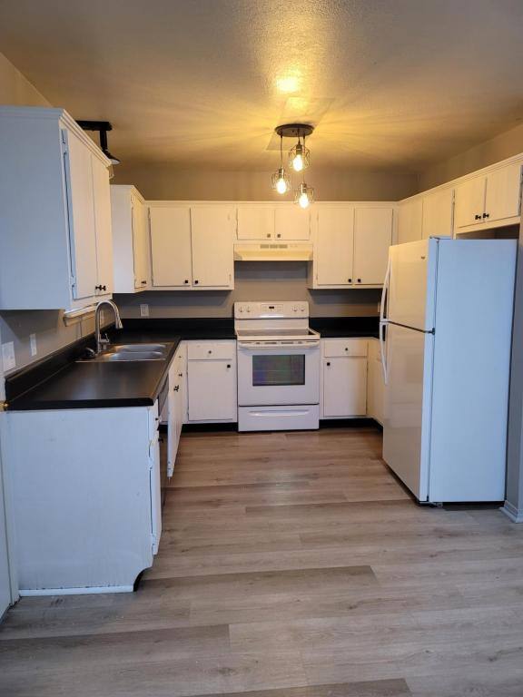 House for rent at 1605 S 10th St, Paragould, AR 72450