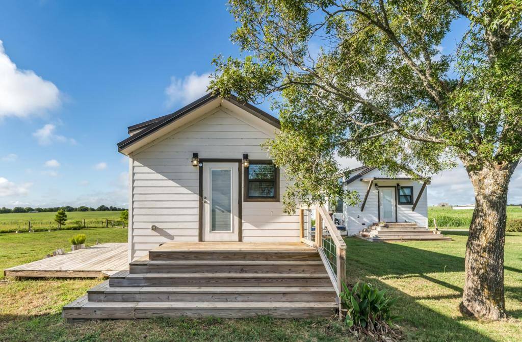 House for rent at 452 Co Rd #205, Caldwell, TX 77836