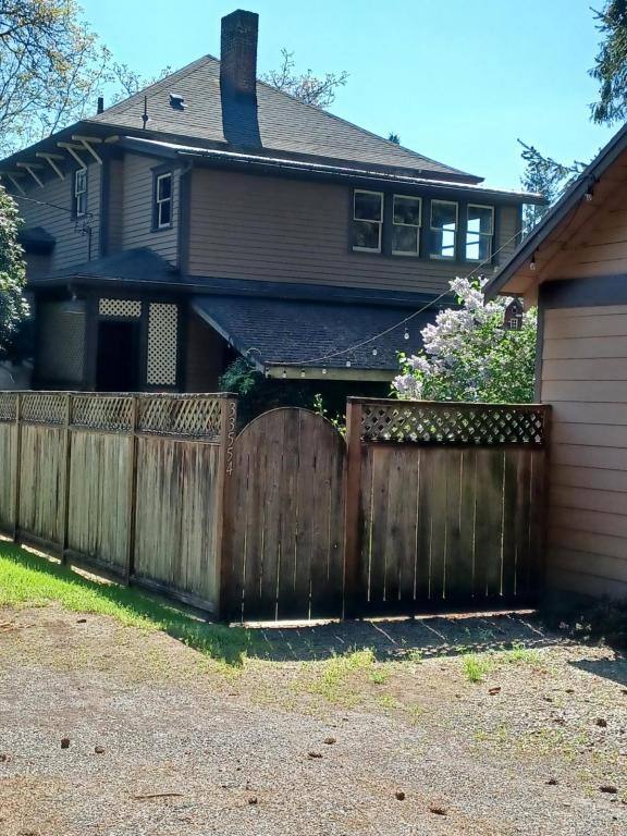 House for rent at 33554 Wirta Way, Scappoose, OR 97056