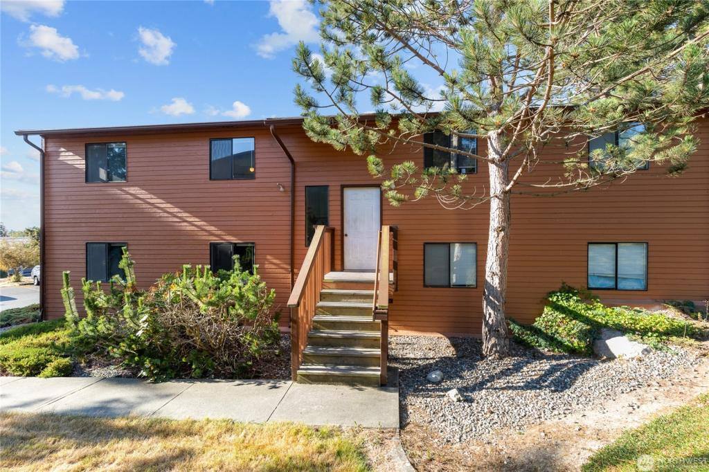 House for rent at 690 NW Atalanta Way, Oak Harbor, WA 98277