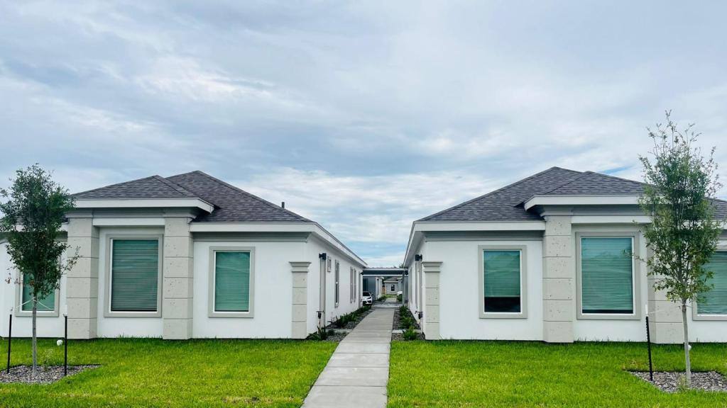 Apartment for rent at 1121 Shavano Dr #2, Edinburg, TX 78541