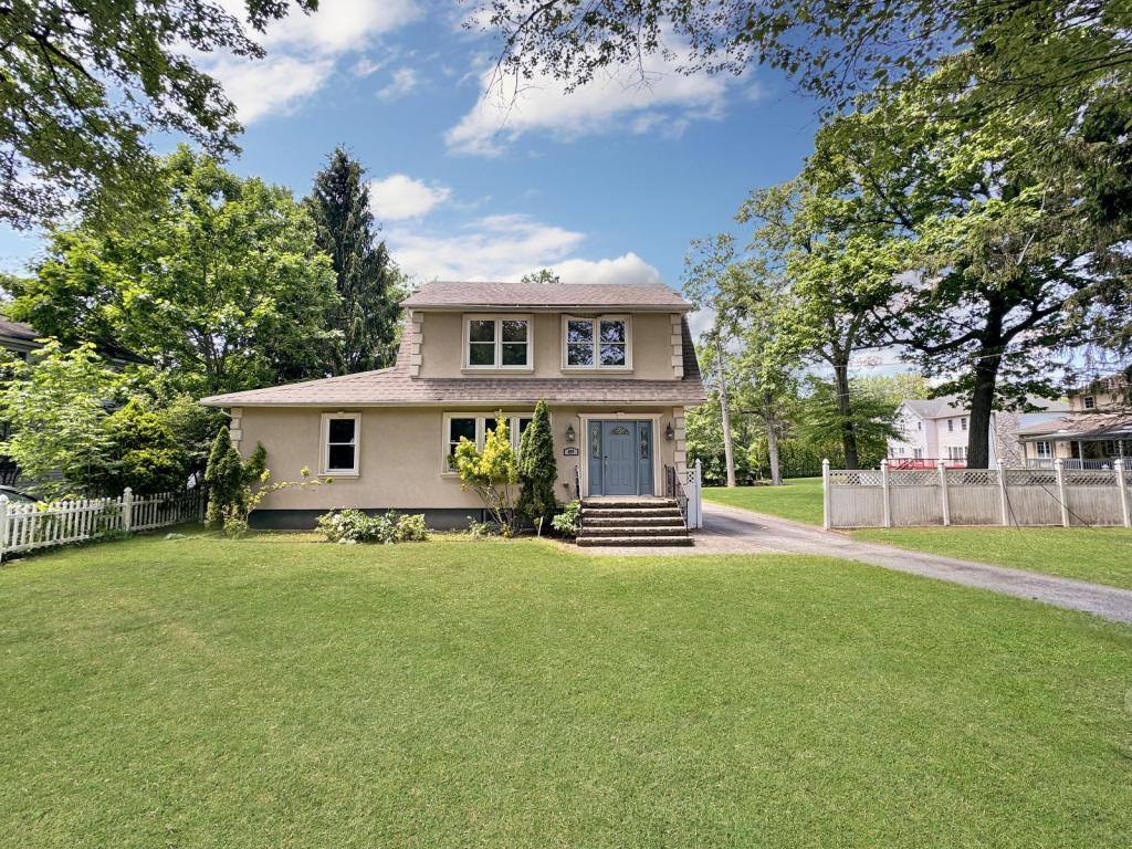 House for rent at 499 Paramus Rd, Paramus, NJ 07652