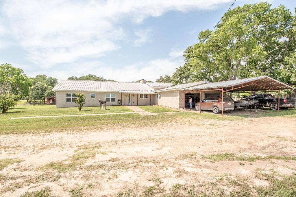 House for rent at 2205 Co Rd #122, Caldwell, TX 77836