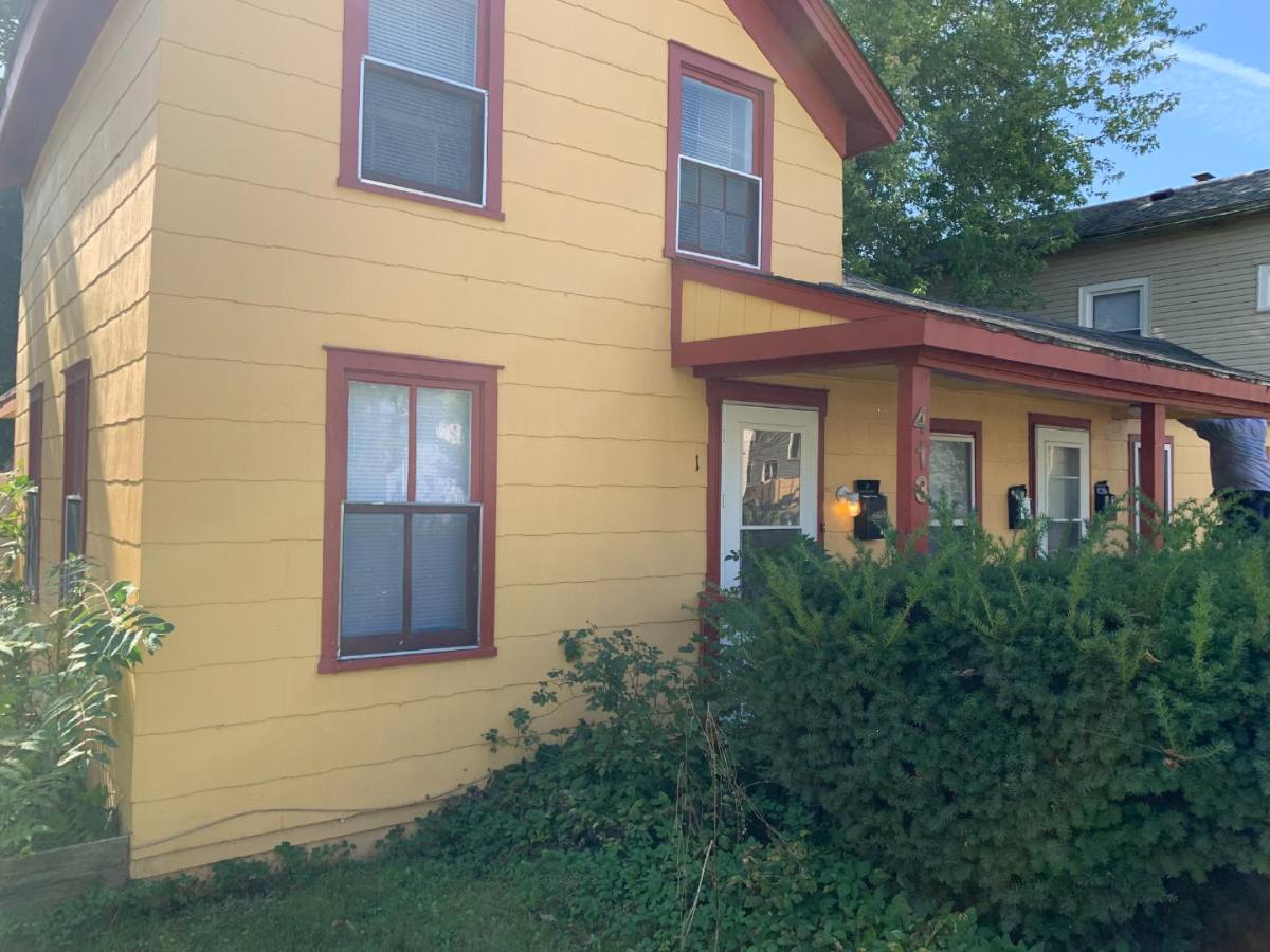 Apartment for rent at 413 Emmet St #1, Ypsilanti, MI 48197