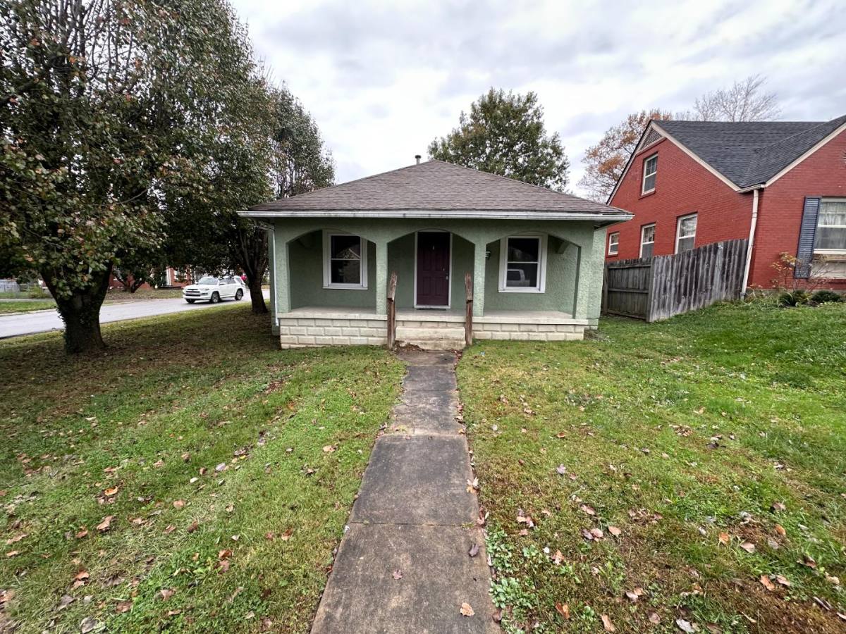 Apartment for rent at 134 S Maple St #1, Elizabethtown, KY 42701