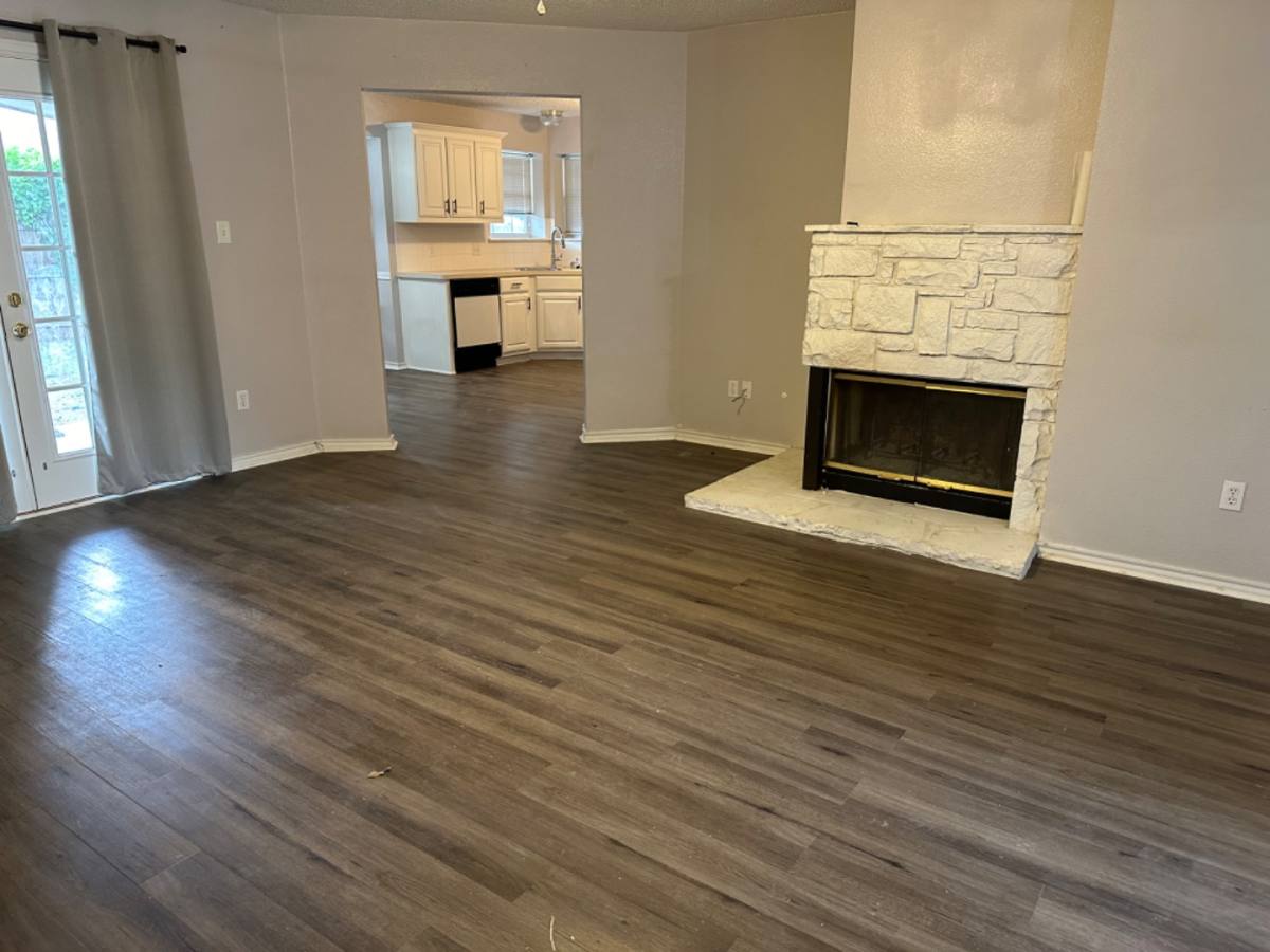 House for rent at 2811 Mediterranean Ave, Midlothian, TX 76065