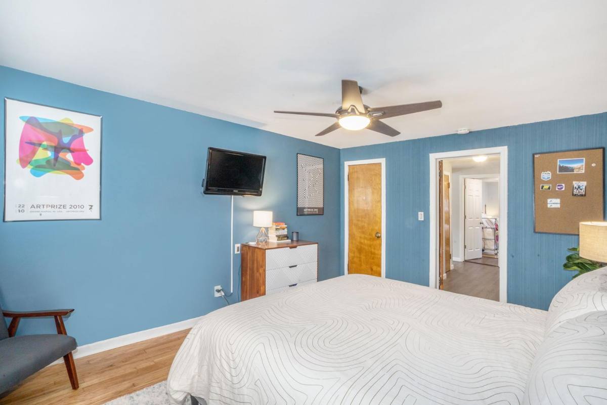 Apartment for rent at 301 Gold Ave NW #1, Grand Rapids, MI 49504