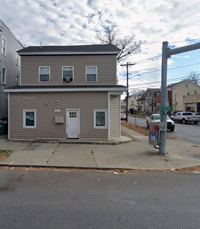 Apartment for rent at 43 N Clinton St #2F, Poughkeepsie, NY 12601