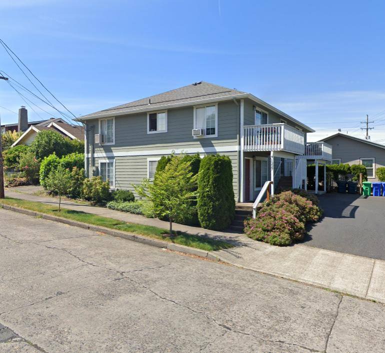 Apartment for rent at 1227 SE Boise St #2, Portland, OR 97202