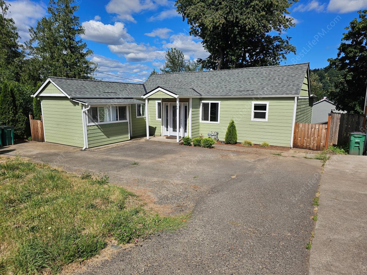 House for rent at 408 SE Kibling St, Troutdale, OR 97060