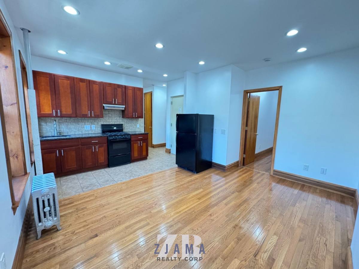 Apartment for rent at 471 Seventh Ave #2F, Brooklyn, NY 11215
