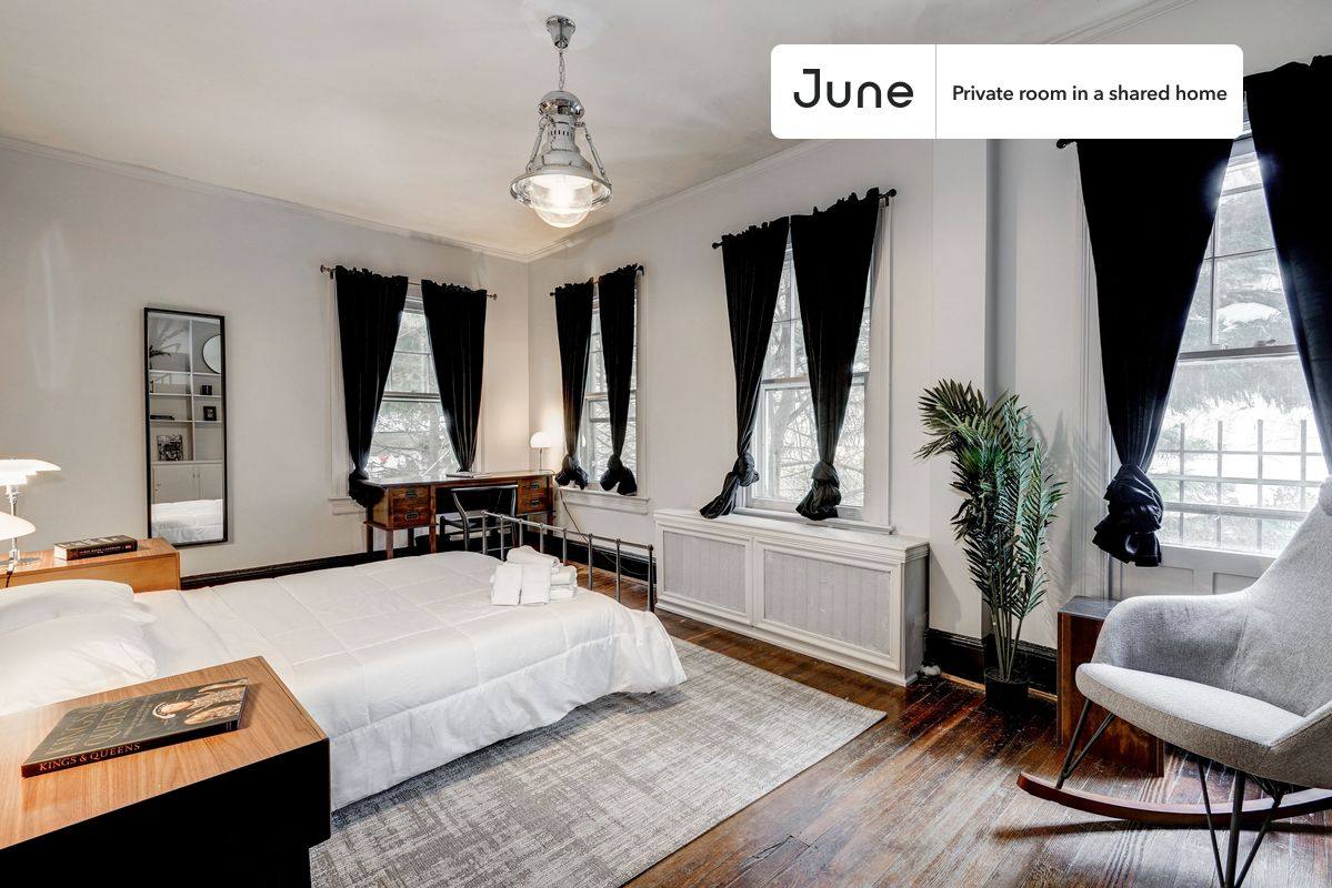 Apartment for rent at 2270 Cathedral Ave NW, Washington, DC 20008
