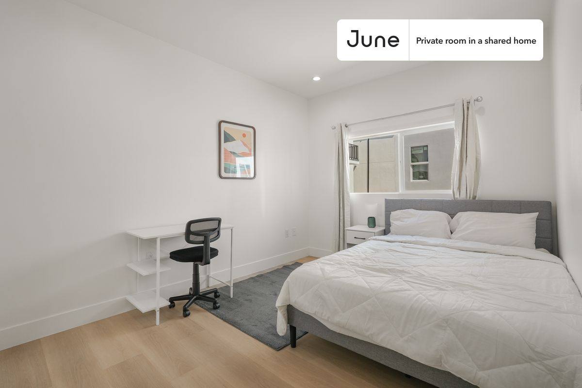 Apartment for rent at 5649 Case Ave N Hollywood, North Hollywood, CA 91601