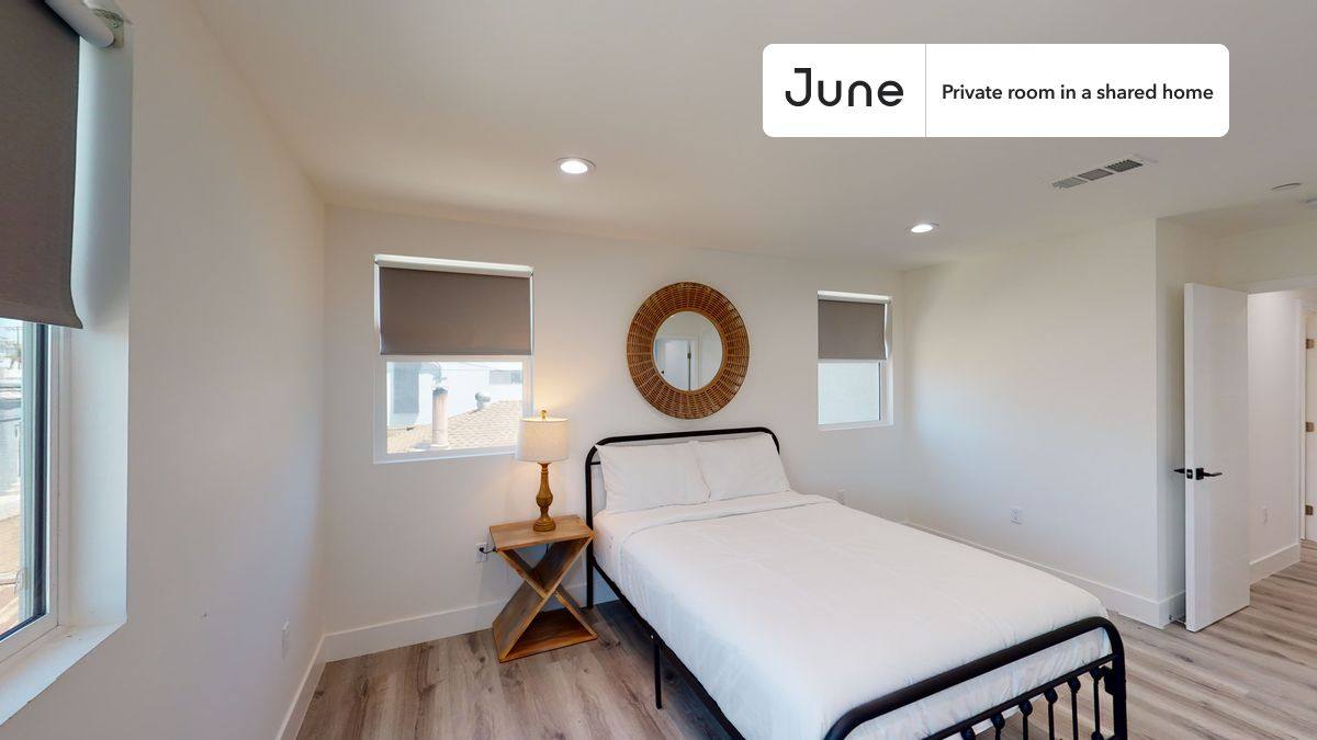 Apartment for rent at 564312 Auckland Ave #C, North Hollywood, CA 91601