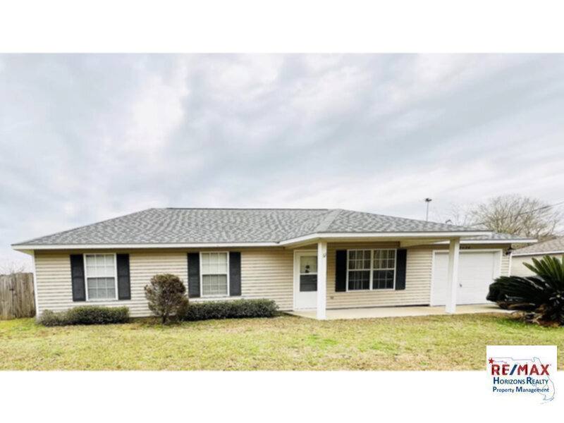 House for rent at 5426 Cox Rd, Milton, FL 32583