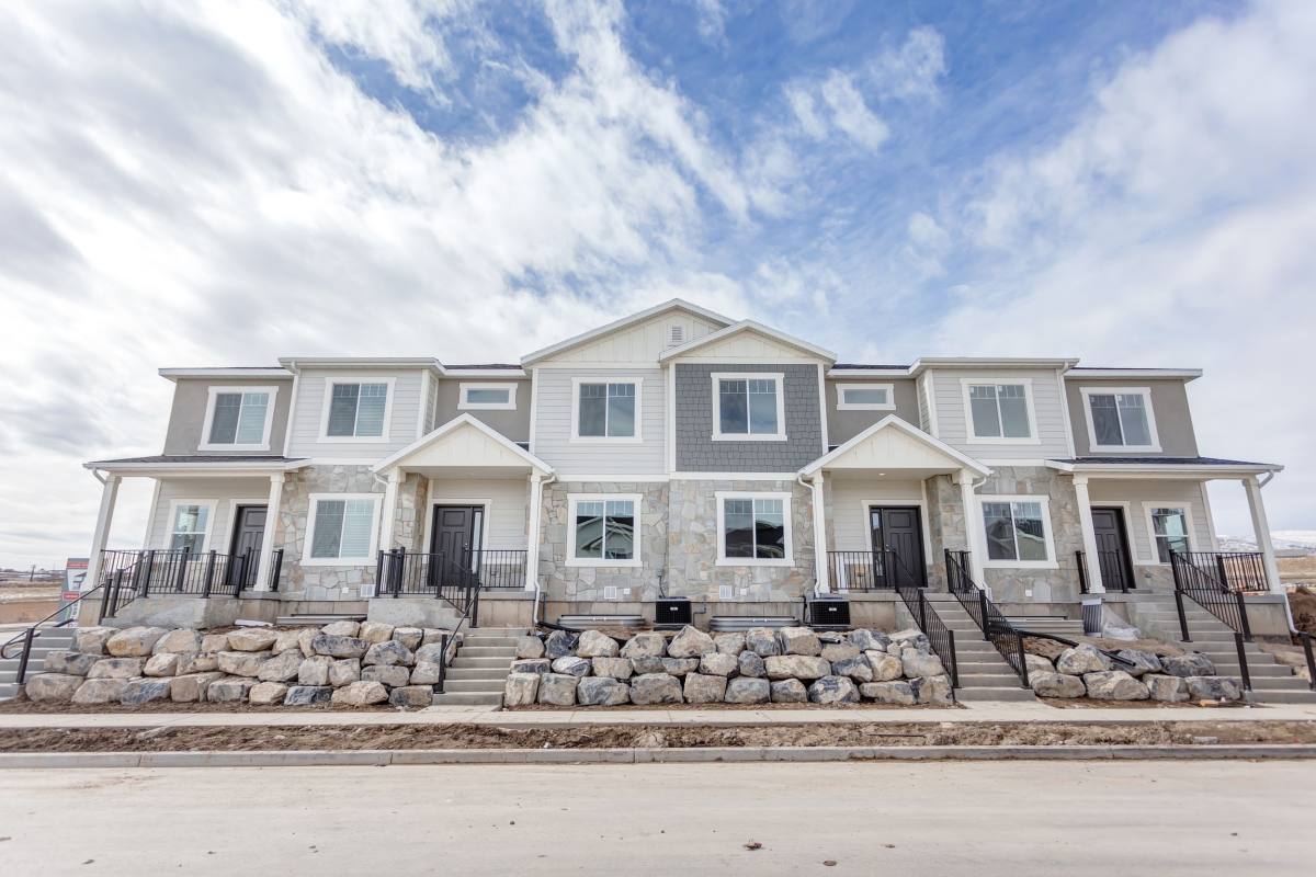 Townhouse for rent at 4419 W Glendon Dr, Lehi, UT 84043