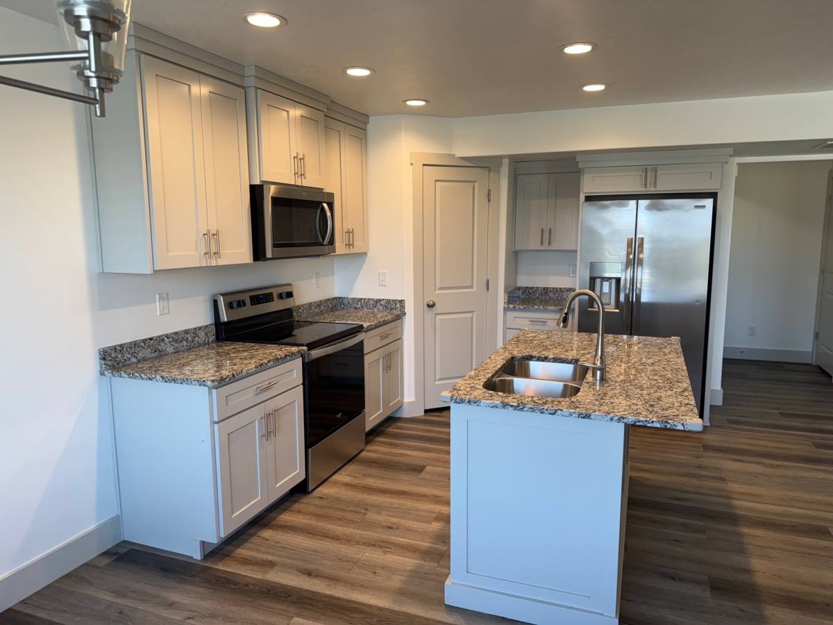 Townhouse for rent at 348 E 2075 N, Logan, UT 84341