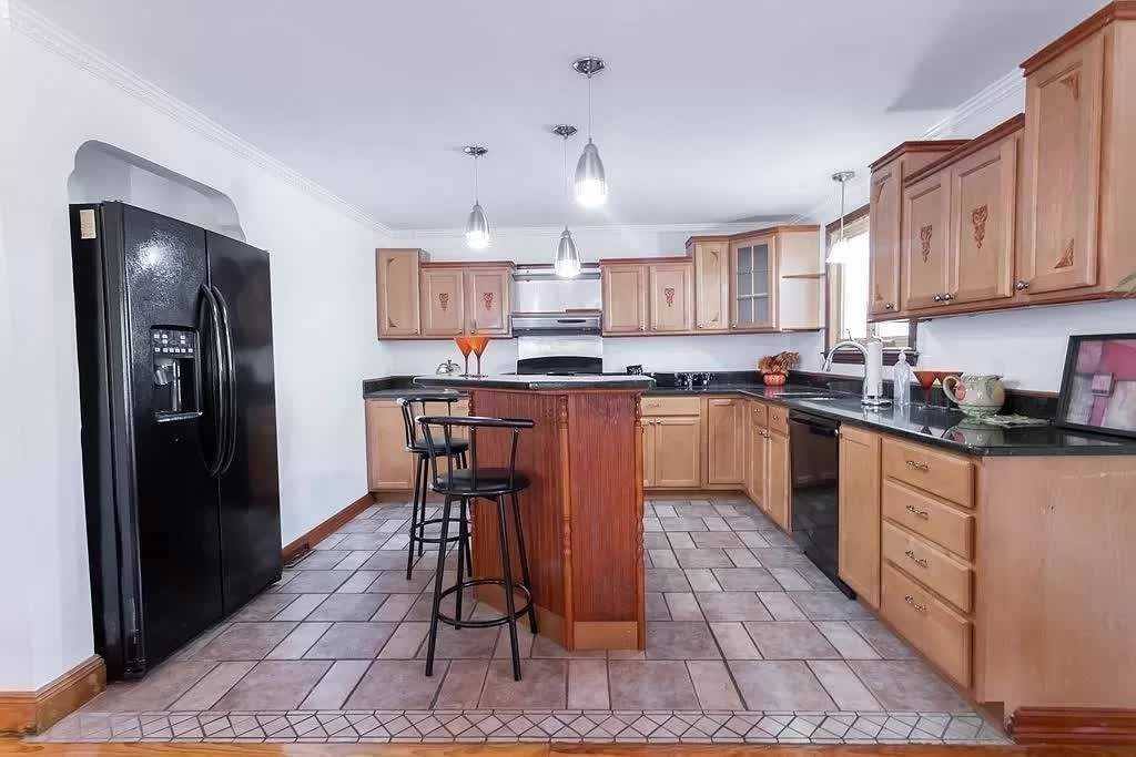 Apartment for rent at 38 Fort Ave, Roxbury, MA 02119