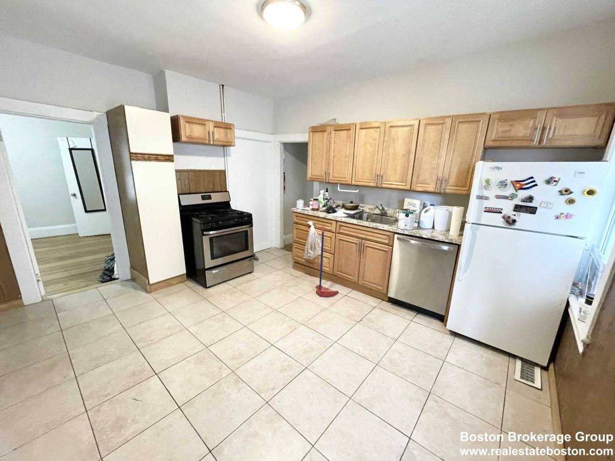 Apartment for rent at 20 Wave Ave, Dorchester, MA 02125