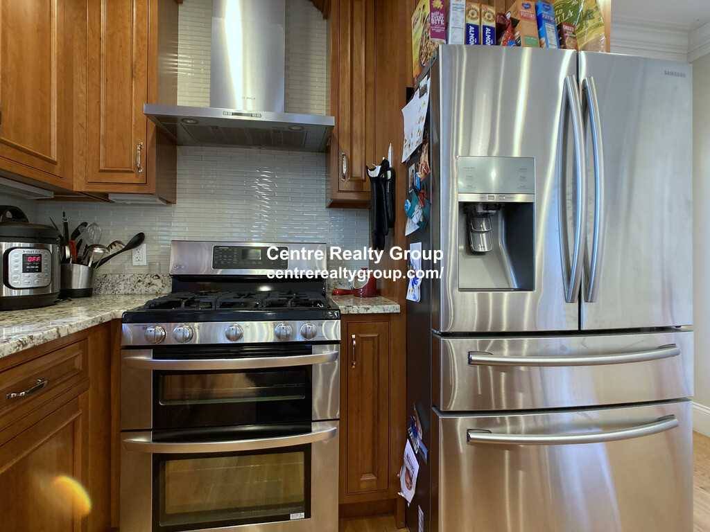 Apartment for rent at 17 Acron Rd, Brookline, MA 02445