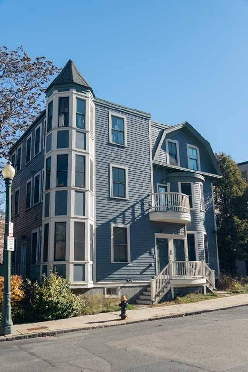 Apartment for rent at 36 Saint Albans Rd, Boston, MA 02115