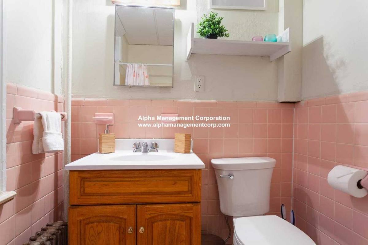 Apartment for rent at 1257 Beacon St, Brookline, MA 02446