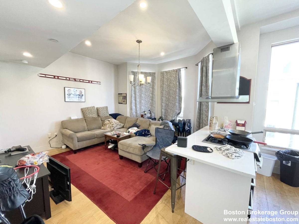 Apartment for rent at 50 Washburn St, Dorchester, MA 02125