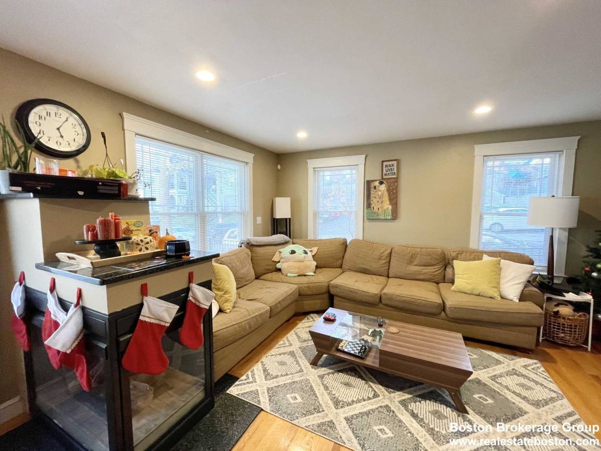 Apartment for rent at 33 Iroquois St, Roxbury Crossing, MA 02120