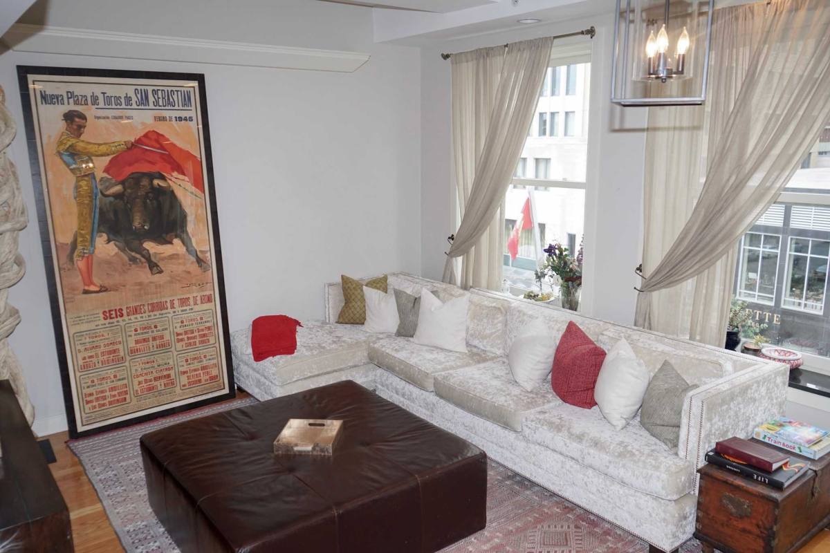 Apartment for rent at 821 Boylston St, Boston, MA 02115