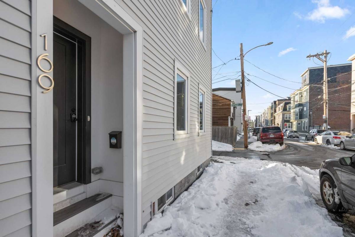 Apartment for rent at 179 W 9th St, South Boston, MA 02127