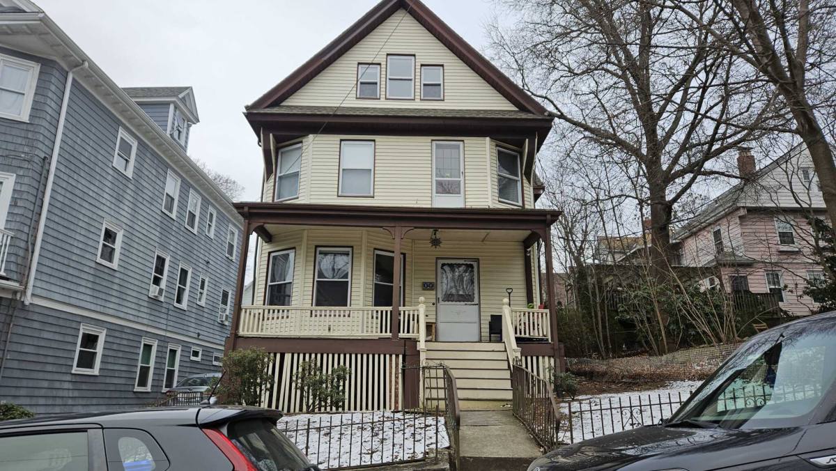 Apartment for rent at 6 Woodstock Ave, Brighton, MA 02135
