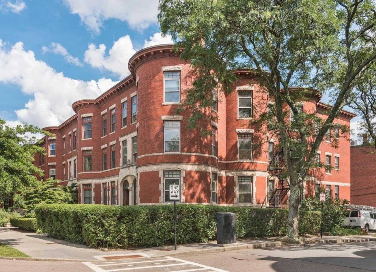 Apartment for rent at 1878 Beacon St, Brookline, MA 02445