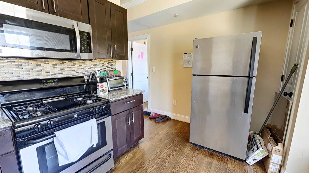 Apartment for rent at 2981 Washington St, Roxbury, MA 02119
