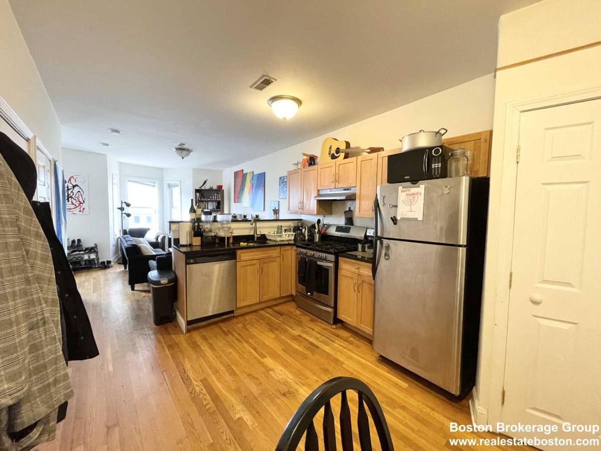 Apartment for rent at 157 Marcella St, Roxbury, MA 02119