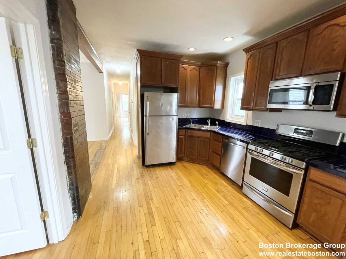 Apartment for rent at 17 Iroquois St, Roxbury Crossing, MA 02120
