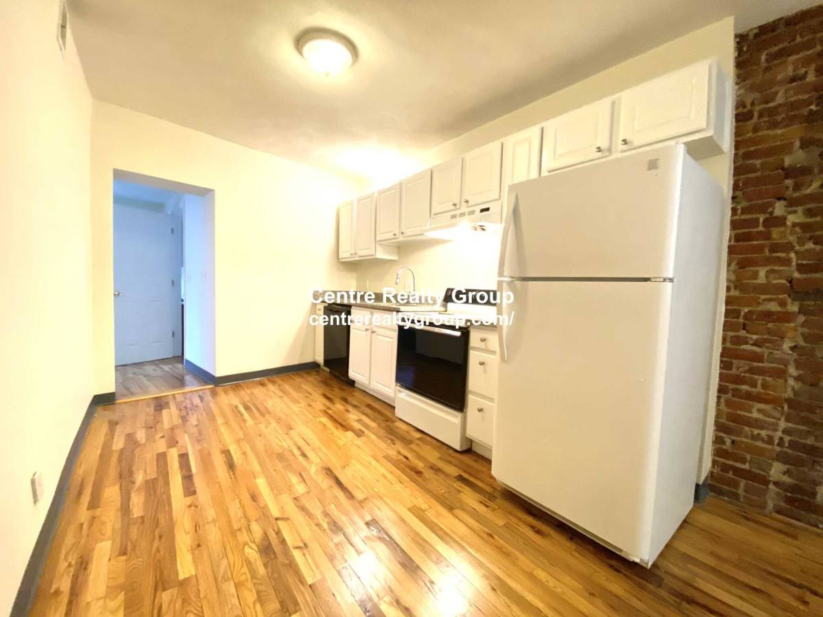 Apartment for rent at 848 Huntington Ave, Boston, MA 02115