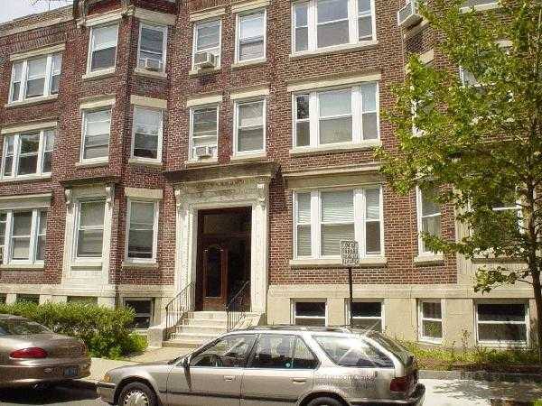 Apartment for rent at 31 Gibbs St, Brookline, MA 02446