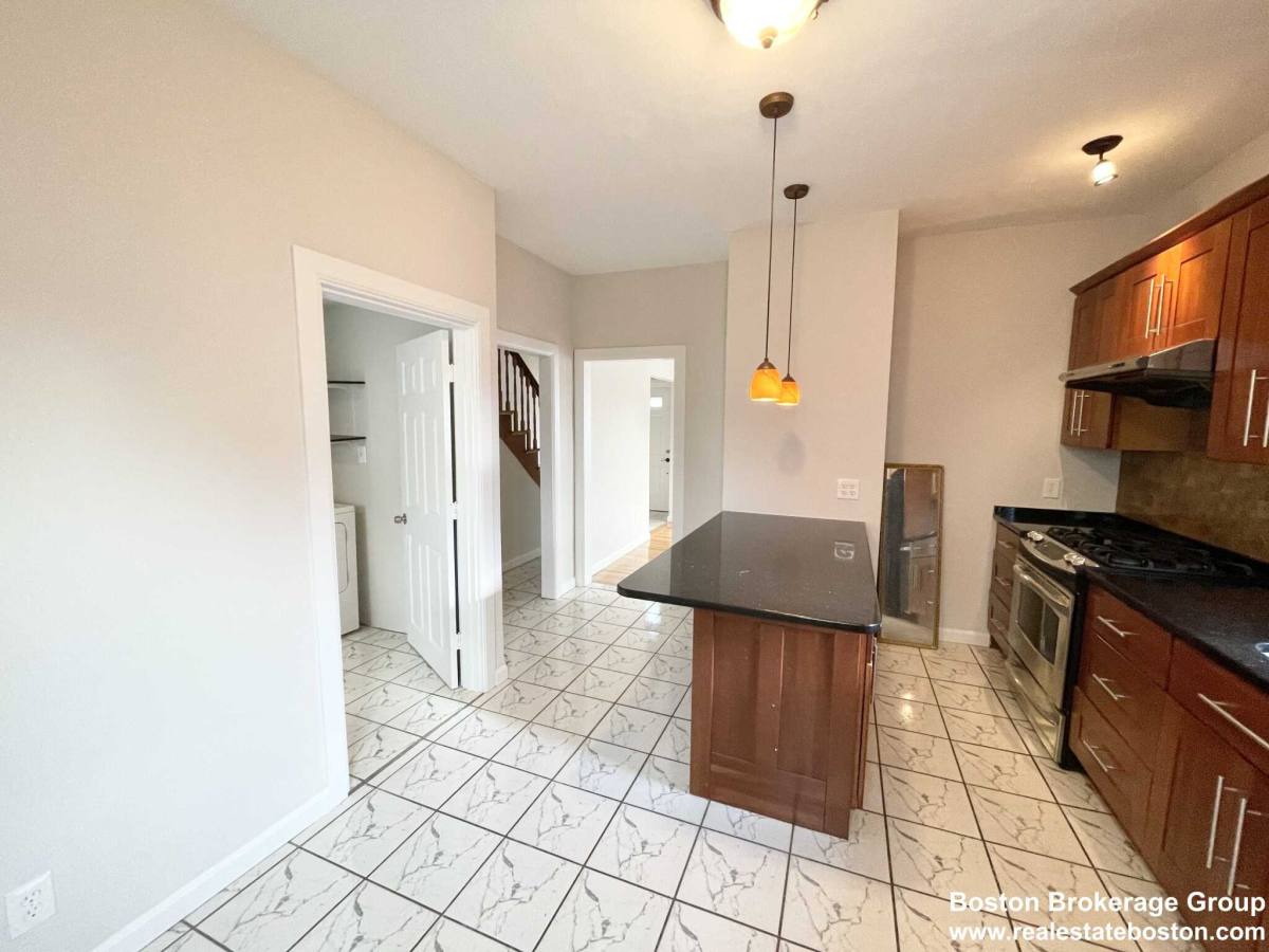 Apartment for rent at 29 Locust St, Dorchester, MA 02125
